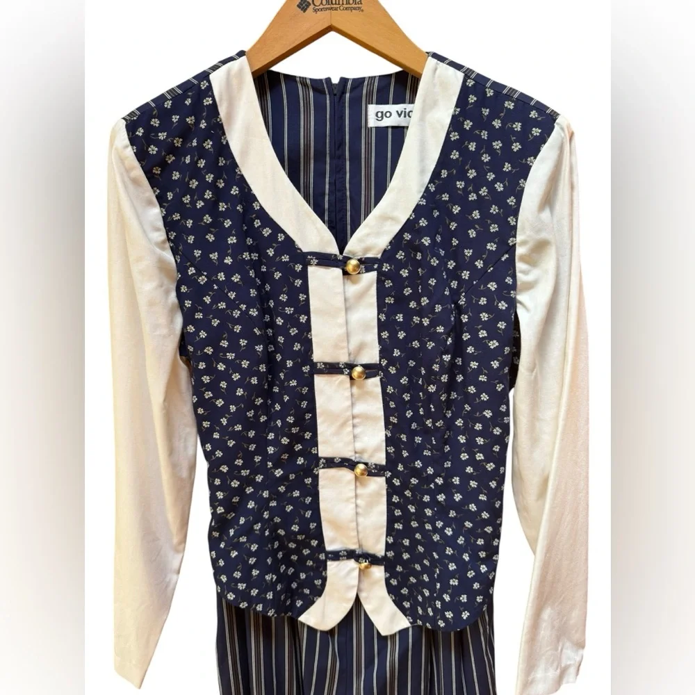 Deadstock 1980s go Vicki! Ditsy Floral Striped Jumpsuit‎